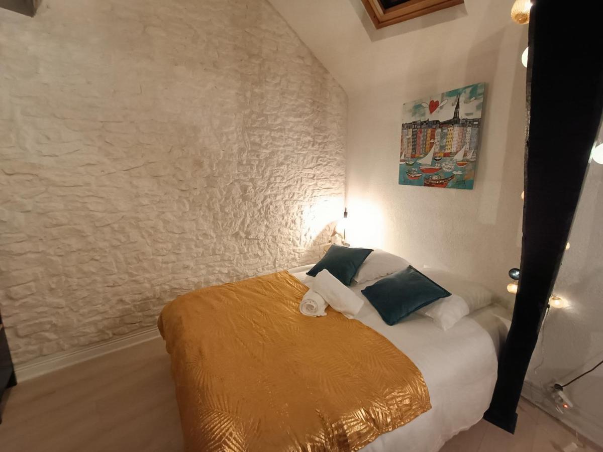 Le Coeur Du Centre Historique Refait A Neuf Apartment Honfleur Bagian luar foto