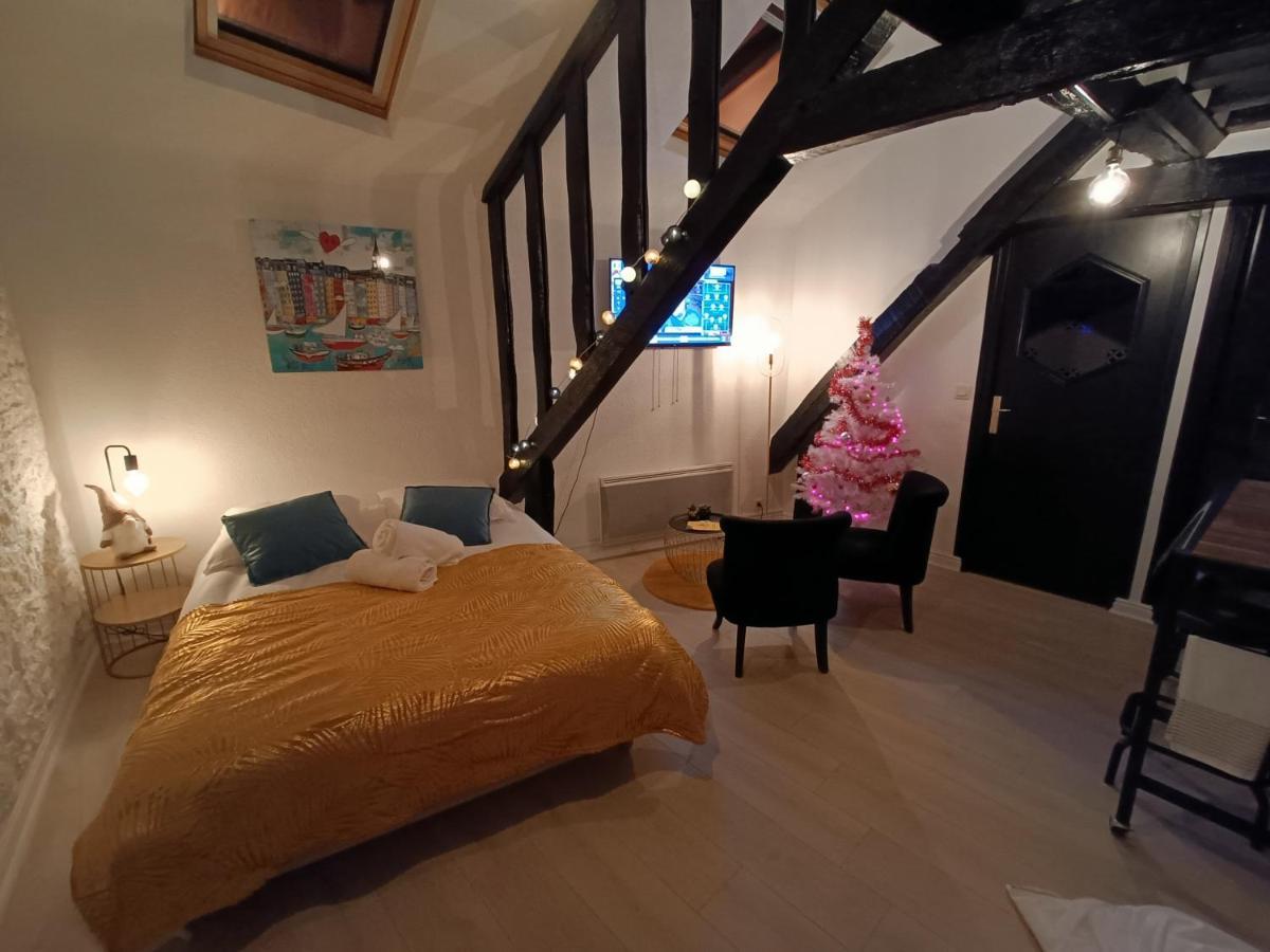 Le Coeur Du Centre Historique Refait A Neuf Apartment Honfleur Bagian luar foto